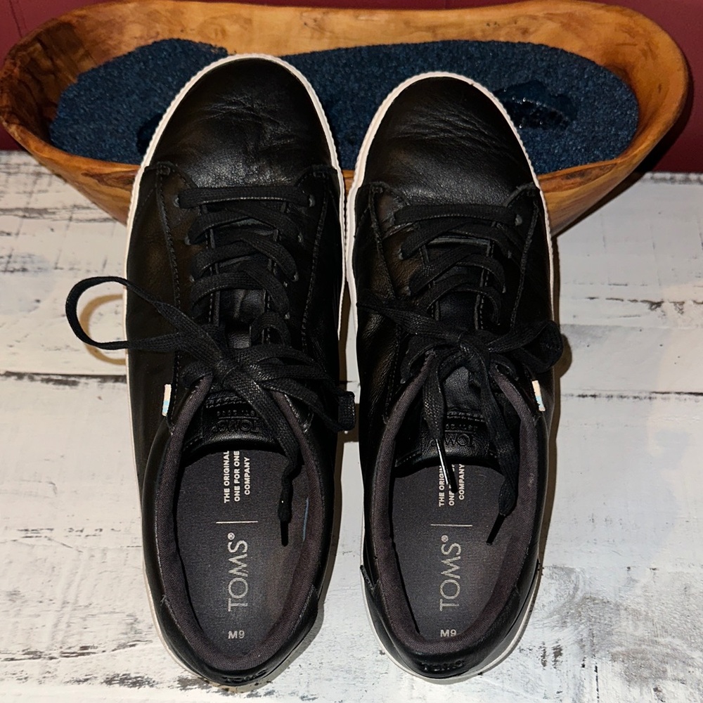 Leather TOMS Men's Sneakers